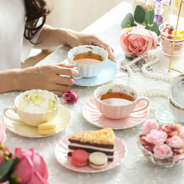 Ensemble Tasses à Thé | Élégance Anglaise