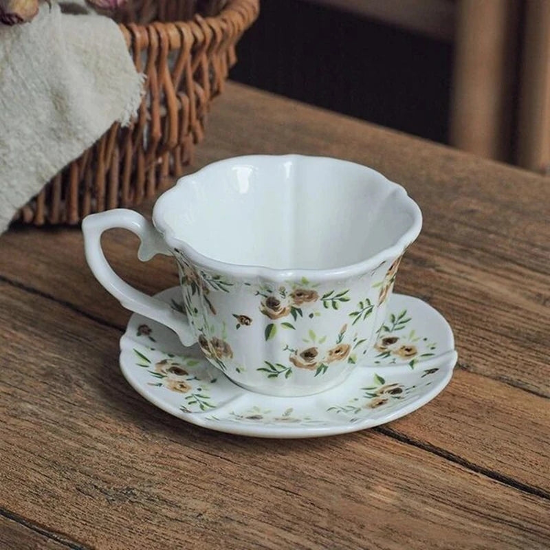 Ensemble Tasses & Soucoupes | Élégance Européenne